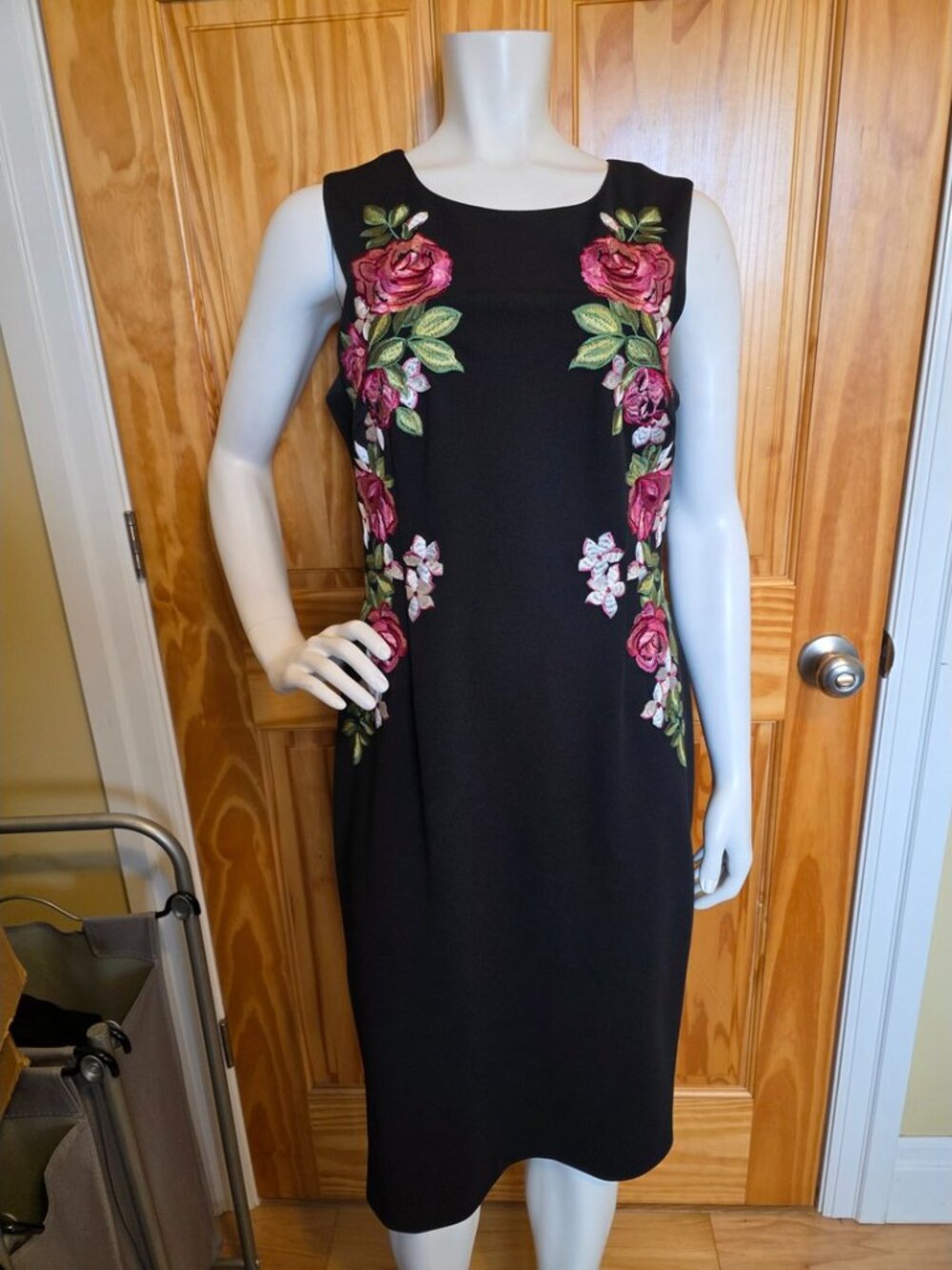 💙 89. Adrianna Papell Size 12 Black Floral Cocktail Dress
